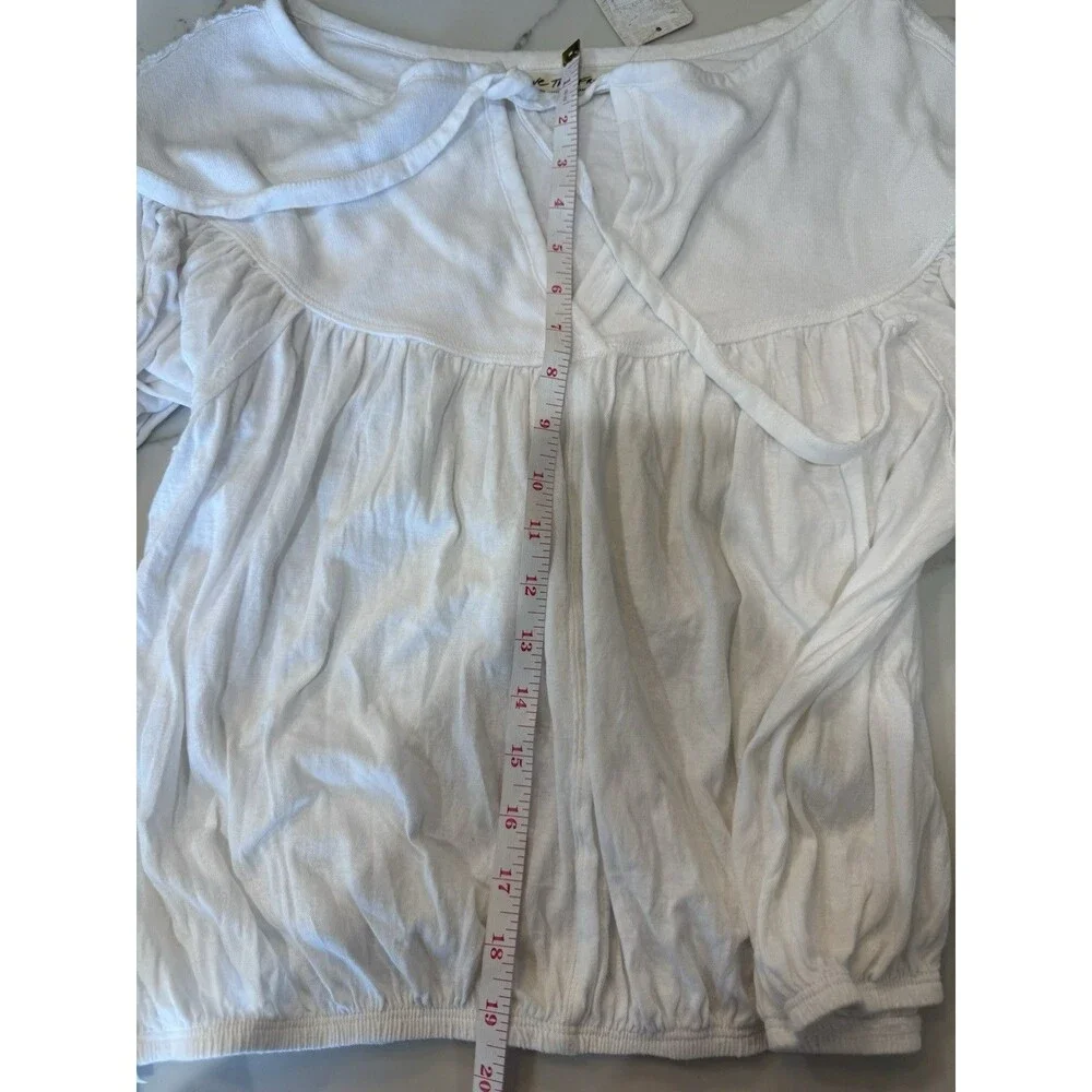 Free People No Good Alone Tee Top Optic White Puff Sleeve V-Neck Size L NWT